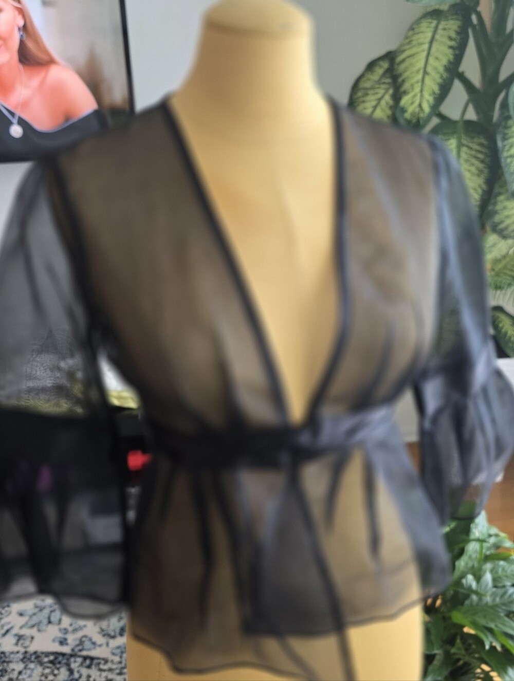 Anthropologie Moulinette Soeurs Black Sheer Kimono Blouse Size 2 - Picture 2 of 4